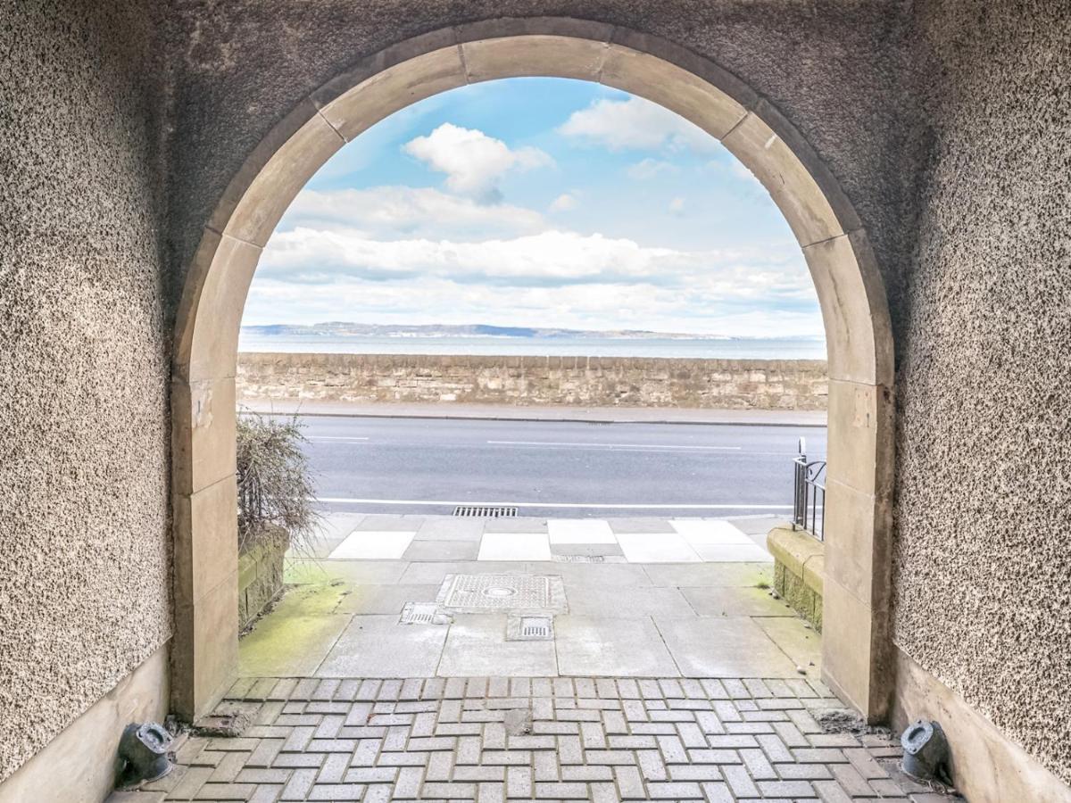 Pass The Keys Stunning Flat With Sea View And Parking Apartment Edinburgh Luaran gambar